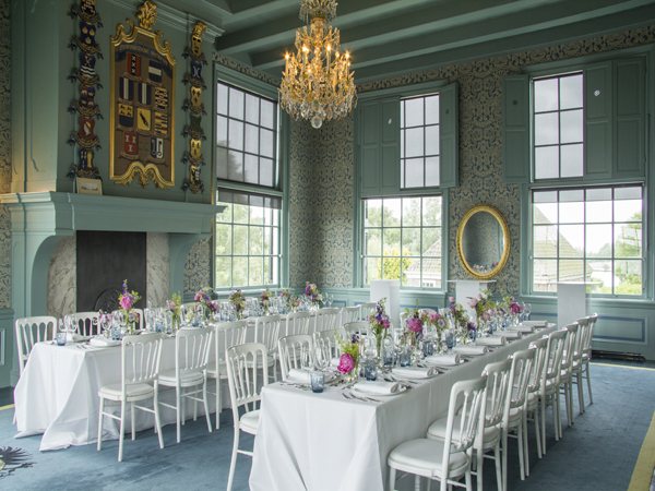 Diner aan de Diemerzeedijk in Amsterdam